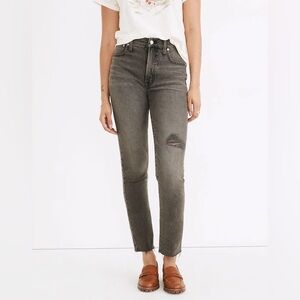 Madewell The Perfect Vintage Jean in Cosner Wash: Knee-Rip Edition